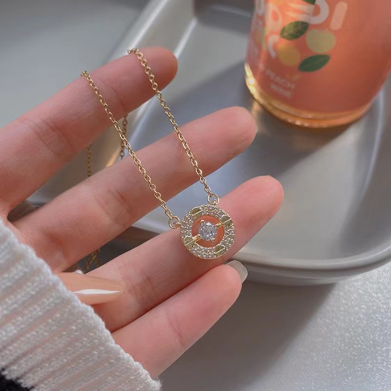 Kalung Rantai Klavikula Bahan Titanium Steel Hias Liontin Mutiara
