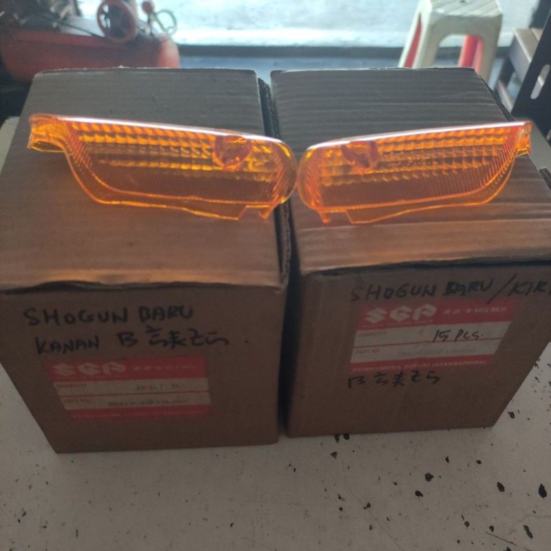 mika depan lampu sen suzuki shogun new 110
