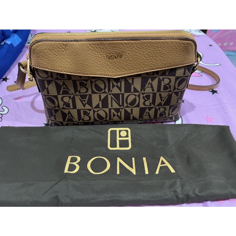 Sling Bag Bonia Original Authentic Preloved Second Rasa Baru