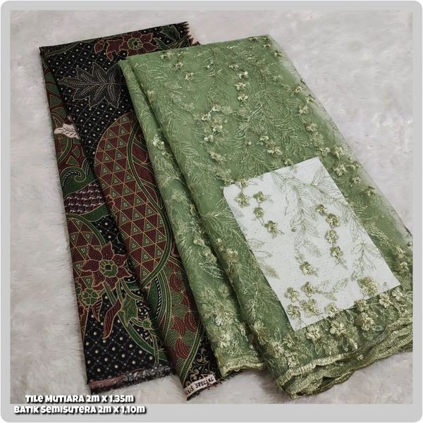 Set Brokat tile & Batik semi sutra,Setelan kebaya brokat,Bakal brokat tile,seragam pernikahan,kebaya