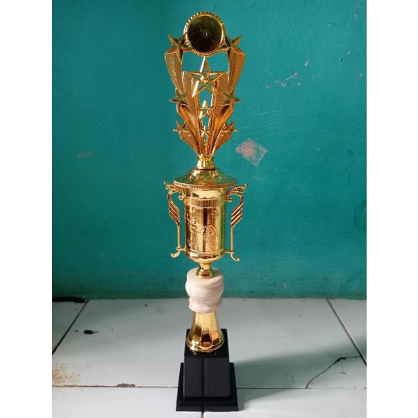 piala 109 + onix 5cm