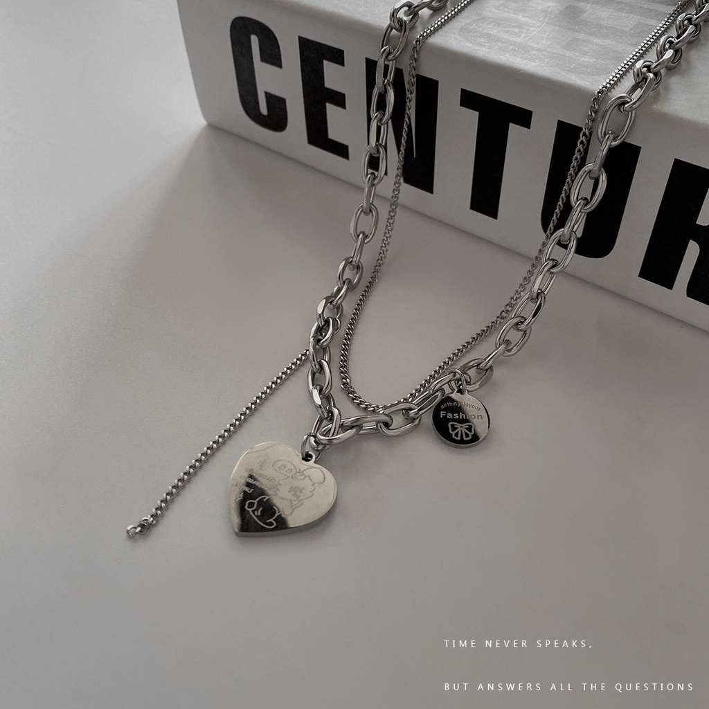 Love double-layered necklace female ins niche design sweet cool heart-shaped pendant personality titanium clavicle chain