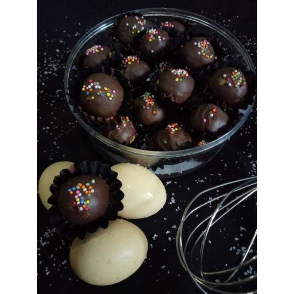 

KUE KERING BOLA COKLAT toples UK 500g