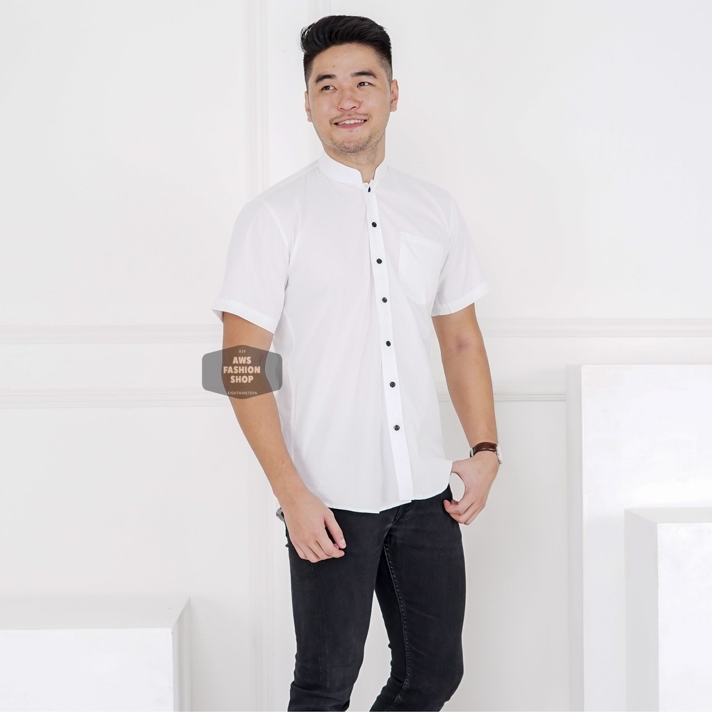 Kemeja Pria Lengan Pendek Polos Merah Hitam Putih Biru Navy Kerah Shanghai Koko Casual Slimfit