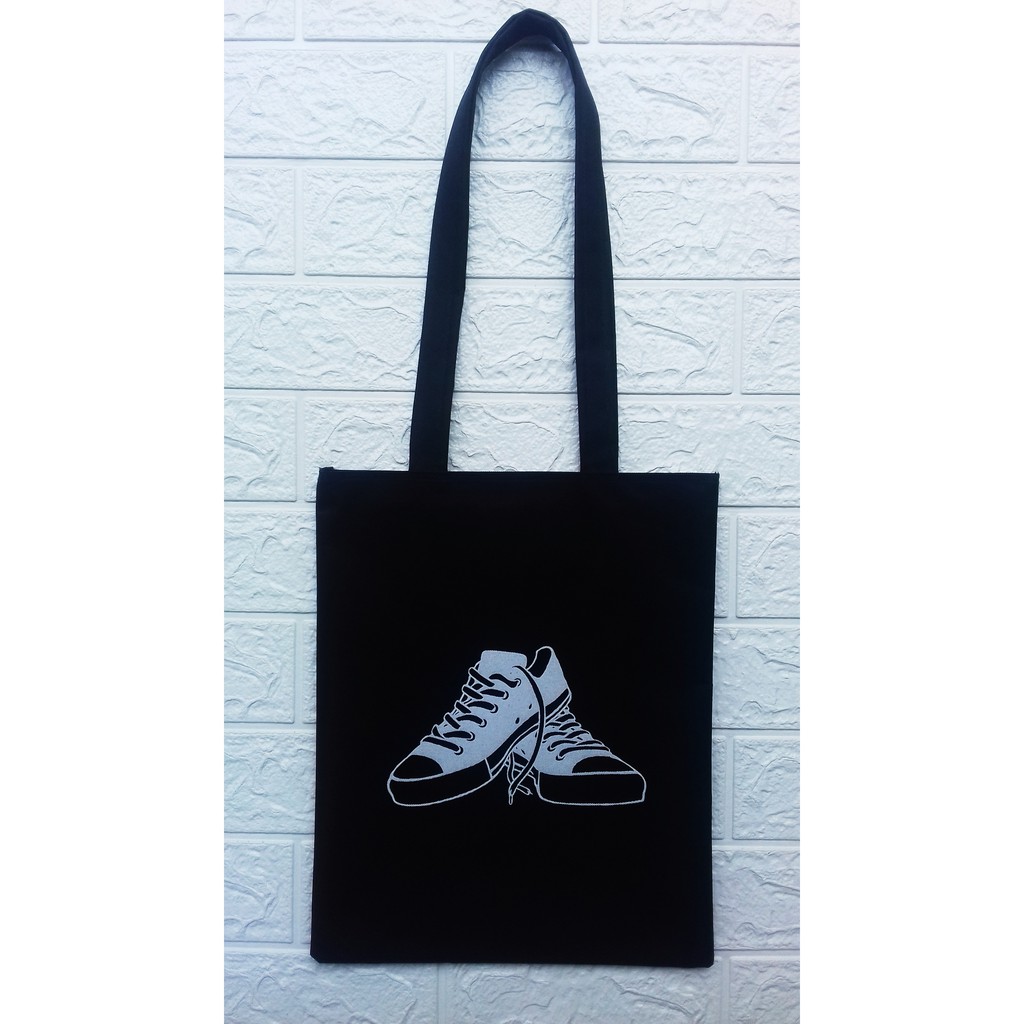 Totebag kanvas hitam putih murah (Dinier)