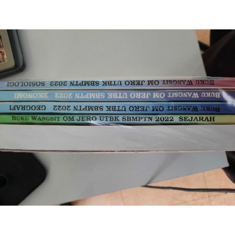 Buku Wangsit Om Jero UTBK SBMPTN 2022 SOSHUM IPS