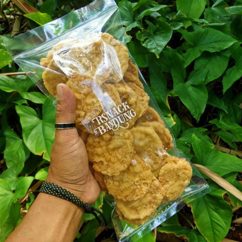 

cemilan keripik tempe renyah asin manis pedas 250gr l oleh oleh bandung