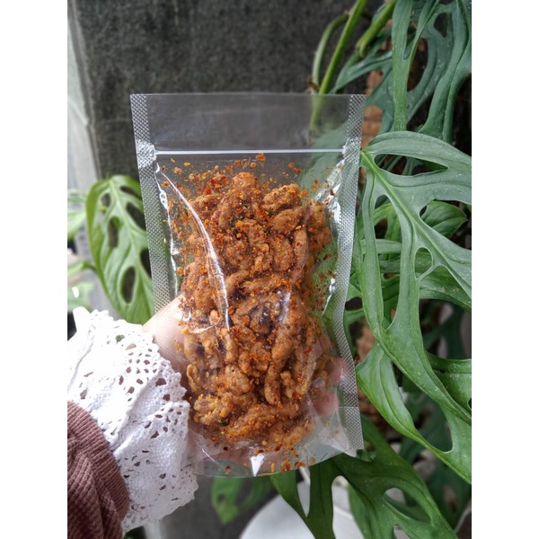 

Keripik Usus Pedas Daun Jeruk 120gr