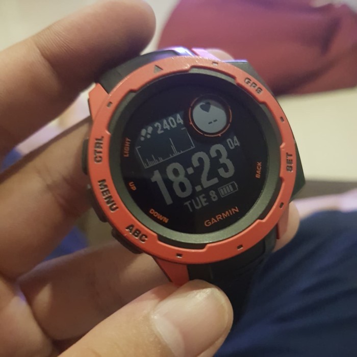 GARMIN INSTINCT