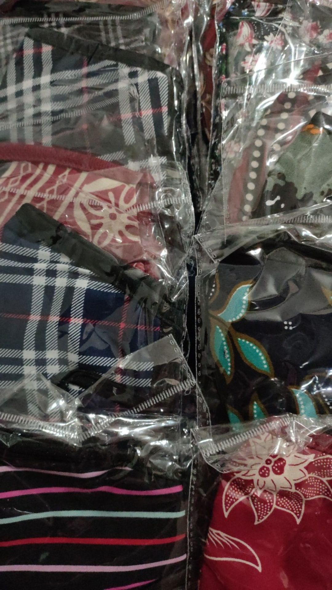 Masker Kain Hijab Motif Batik Tali Panjang 1 Lusin Isi 12 Pcs