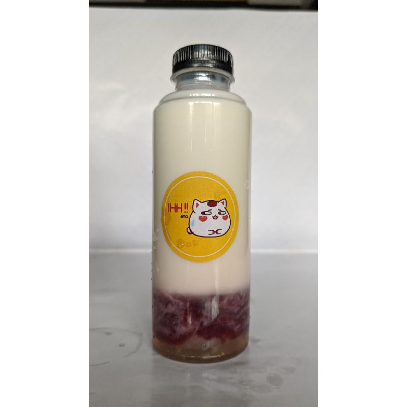 

Strawberry milk (no ice)