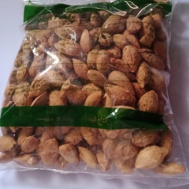 

Kacang almon panggang susu 500g