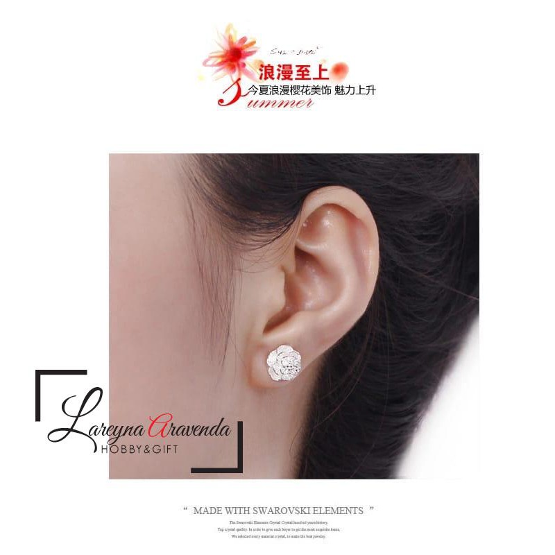 Anting Silver Wanita Motif Bunga Unik AT006