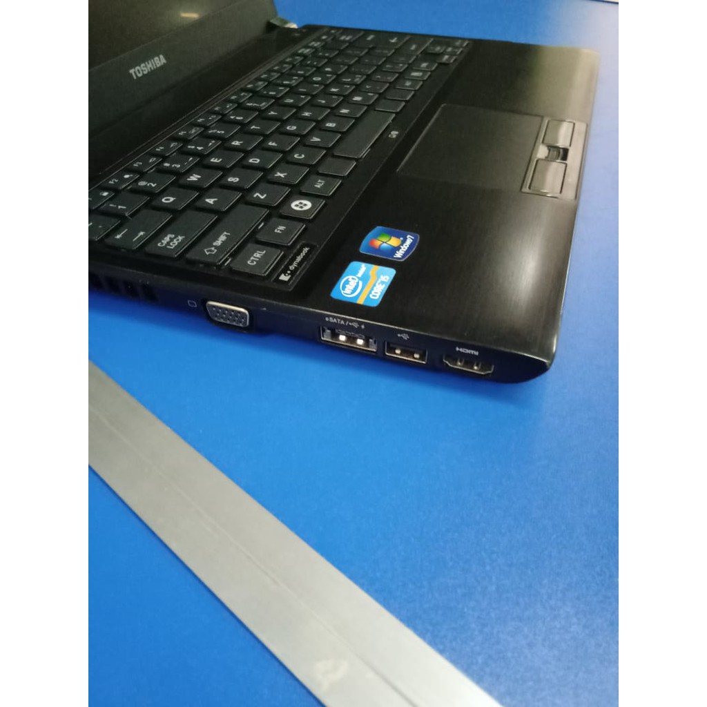 Toshiba R930 R732.. core i5 gen 3. camera wifi slim mulussssss