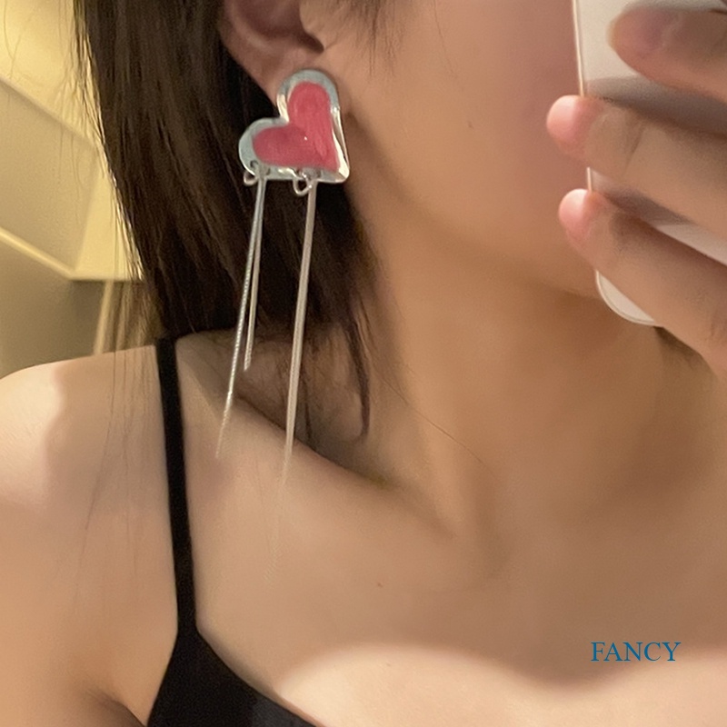 Anting Stud Rumbai Asimetris Desain Hati Warna Pink Untuk Wanita