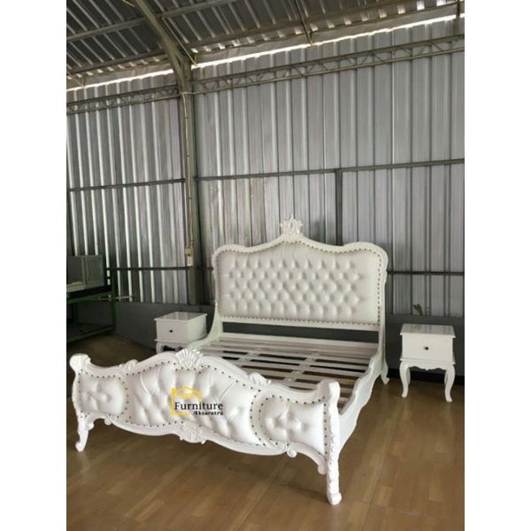 Dipan Tempat Tidur Mewah | Ranjang Tempat Tidur (Kasur Busa Springbed)