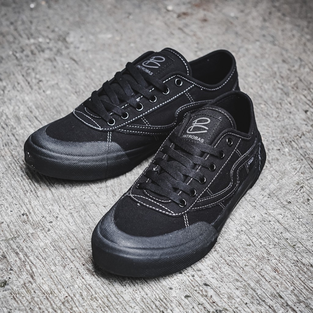 PATROBAS EQUIP LOW ALL BLACK