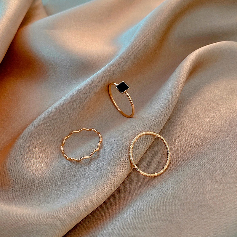 3pcs Cincin Jari Telunjuk Bentuk Persegi Kecil Aksen Zirkon Hitam Untuk Wanita