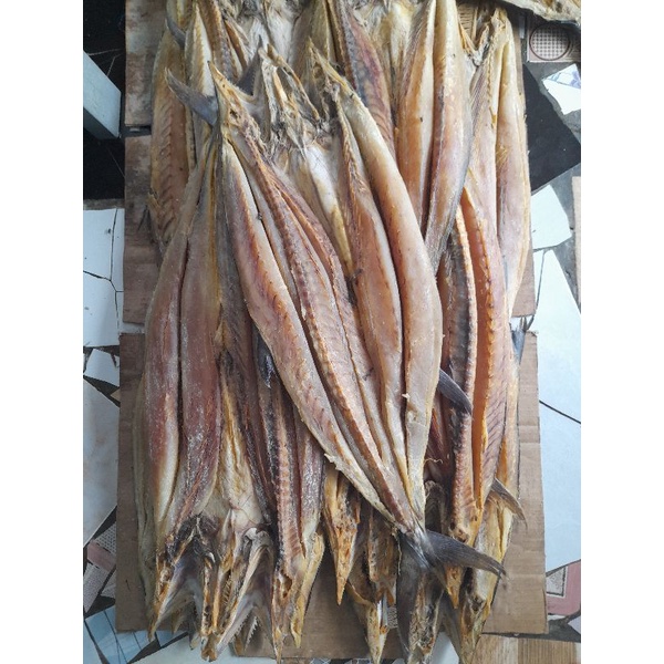 

ikan asin tenggiri ekoran 1kg