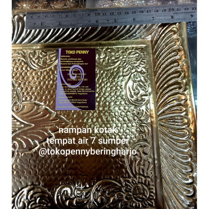 Nampan Kotak Kuningan Besar