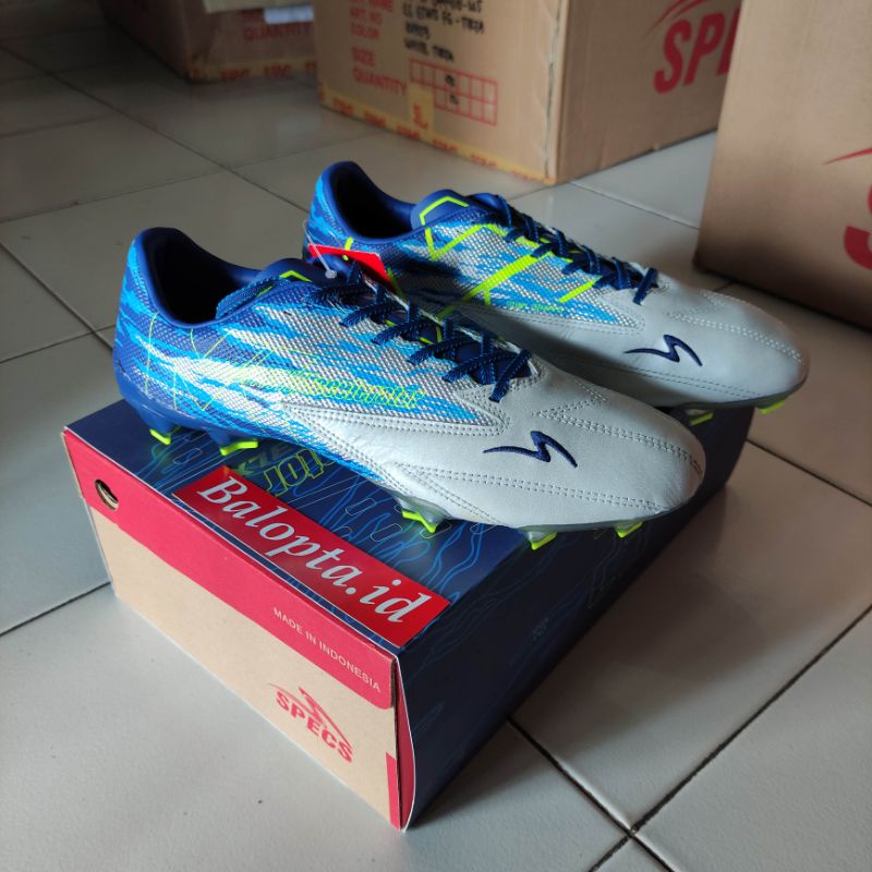 SEPATU BOLA SPECS ACCELERATOR LIGHTSPEED 3LX MK ELITE FG 101974 SILVER BLUE SPECS MARC KLOK