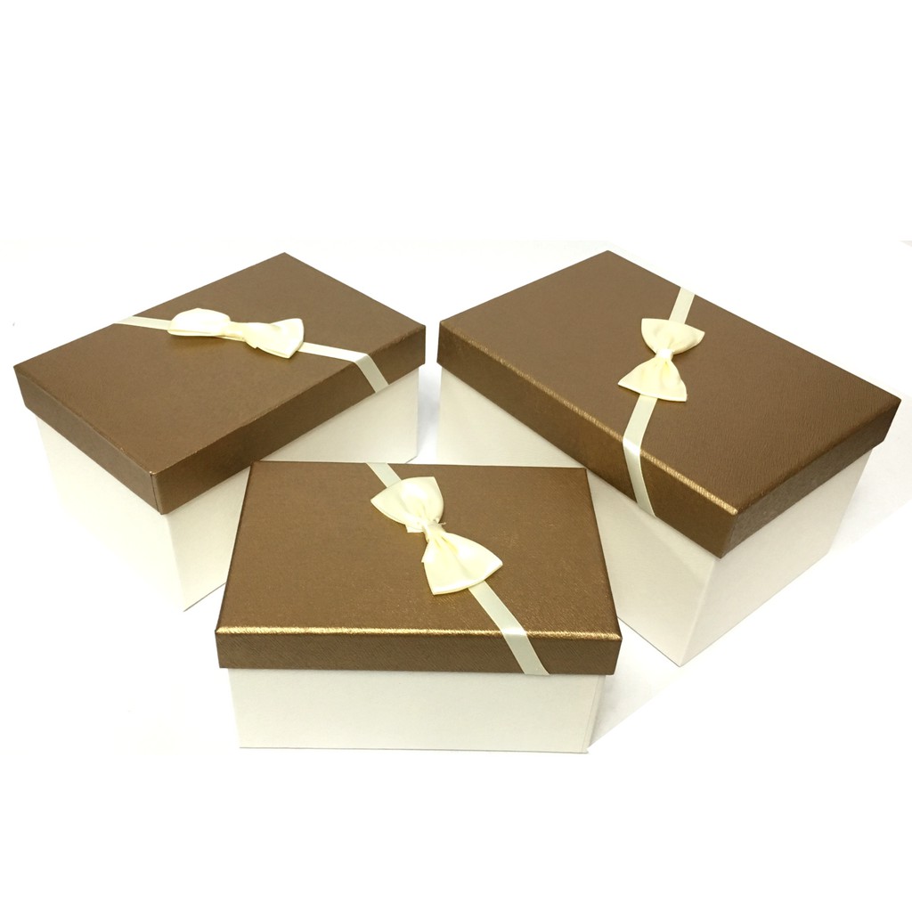 

Kotak kado / Kotak Hadiah / Gift Box MS9313-14T (Size M)