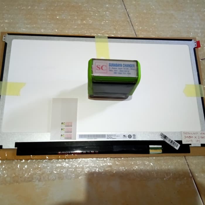 layar lcd LED dell alienware 15 R2 resolusi 4K UHD IPS