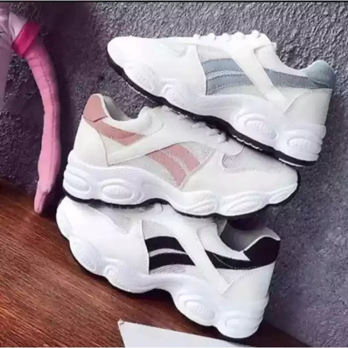 Seapatu Sneakers Wanita Asixc Terbaru