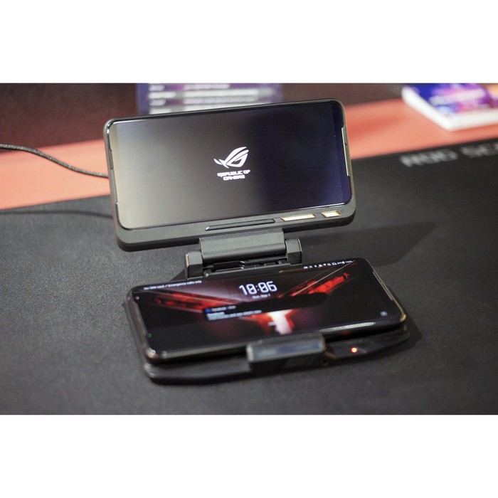 Asus Rog Phone 2 TwinView Dock II TWIN VIEW  PROFESSIONAL DOCK