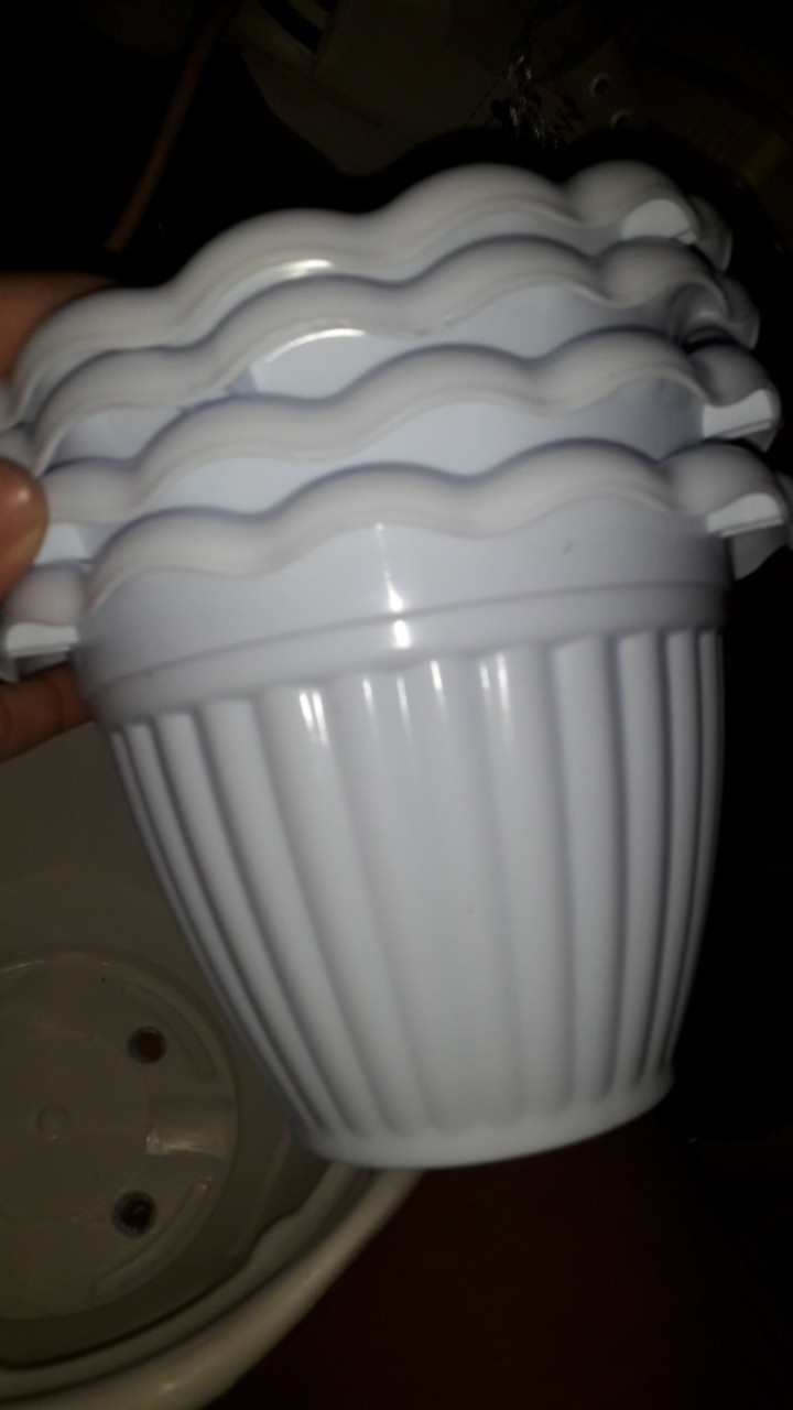 Pot Tanaman / Bunga Gantung 25 Renda Putih