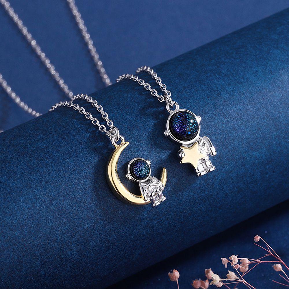Rebuy Pasangan Kalung Persahabatan Pesona Pecinta Liontin Bulan Untuk Wanita Pria Fashion Jewelry