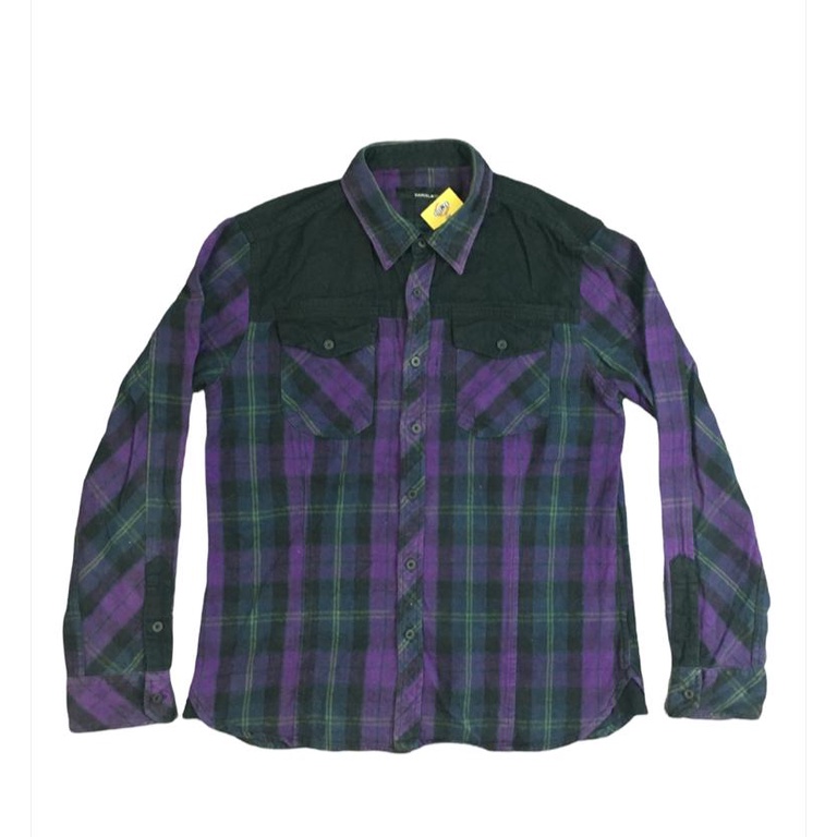 KEMEJA FLANNEL SAMUEL & KEVIN size L