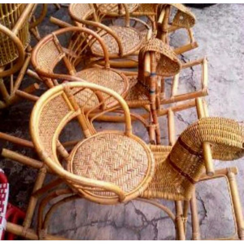 Kursi Goyang Kuda Kudaan