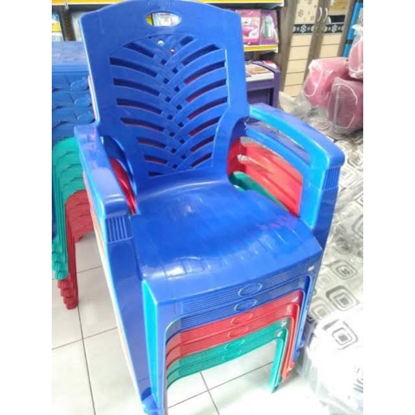 Kursi Sender Plastik Napolly Kursi Tangan