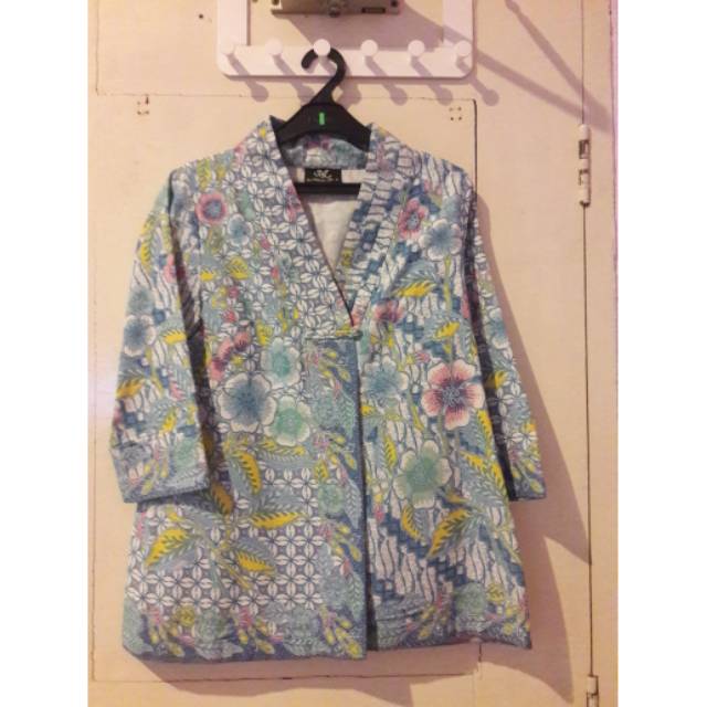 Preloved atasan batik natalia liu ori