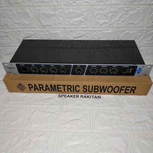 Box Parametrik Parametric Subwoofer