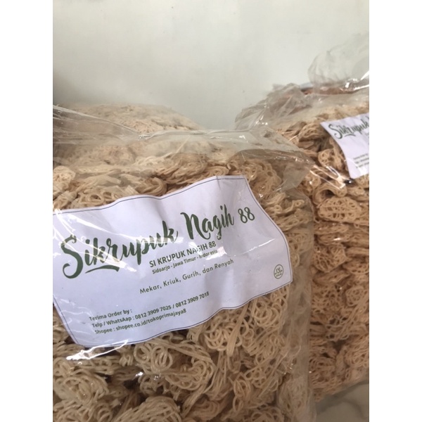 

KERUPUK GORENG MENTAH | Si Krupuk Nagih 88 isi (250gr)