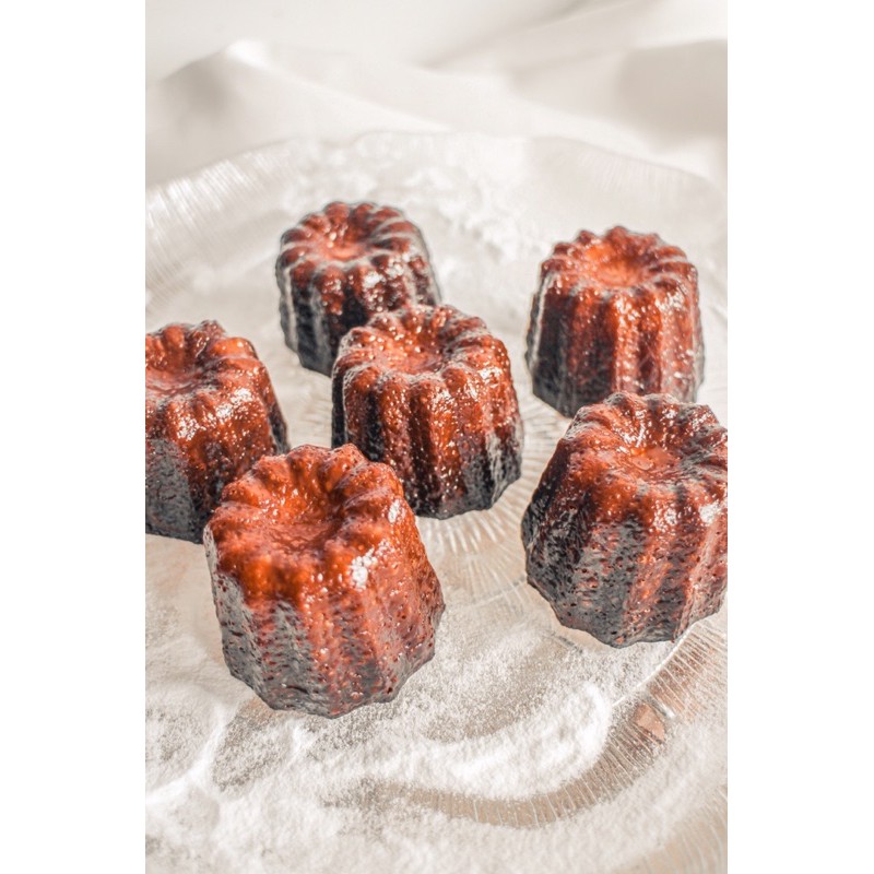 

Batter Inc. Canele de Bordeaux