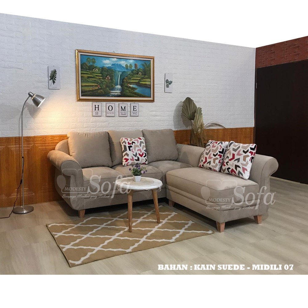 Sofa Ruang Tamu Modesty L Emerald & Meja Retro Bulat