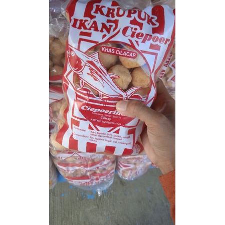 

kerupuk ikan tengiri gurih