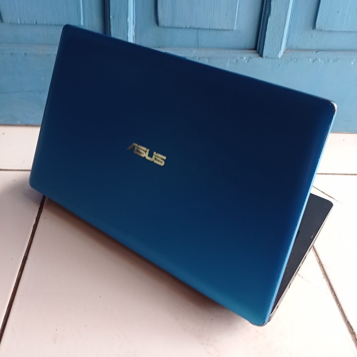 Asus X200M Biru 12 inch Intel Celeron N2815 RAM 2GB SSD 128GB Windows 10 Netbook Second