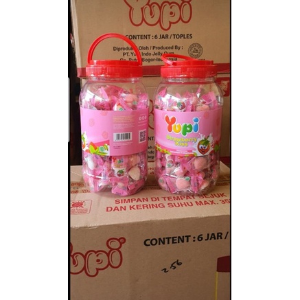 YUPI Kiss Strawberry Jar Toples