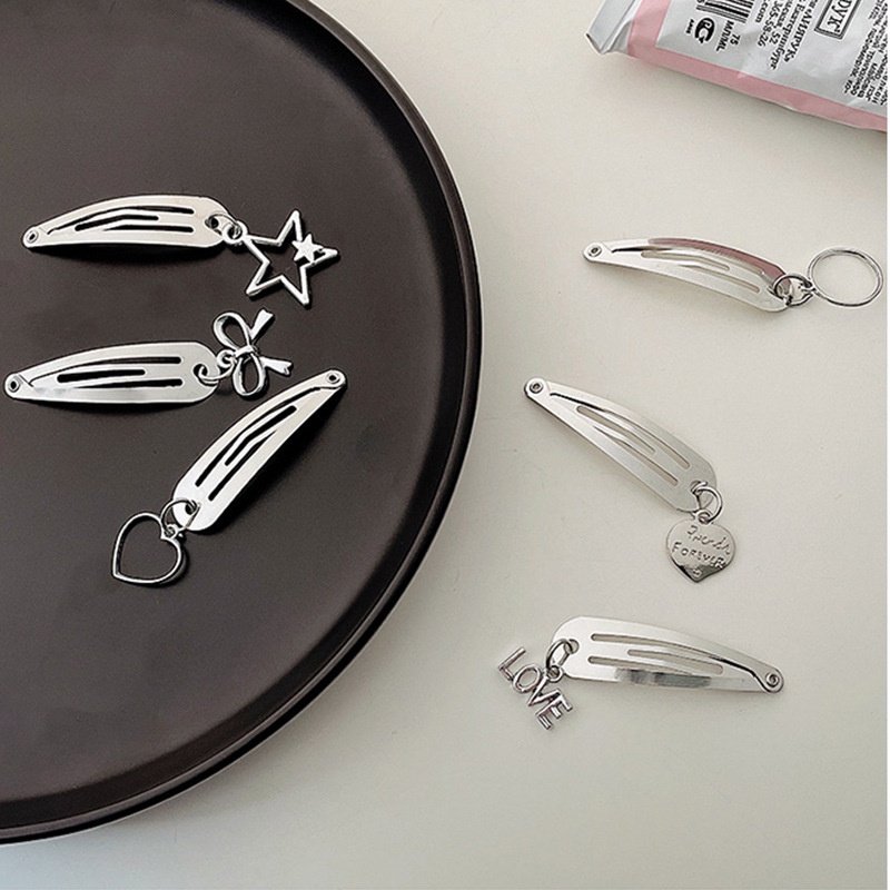 Sweet and cool hottie Personalized Metal Pendant BB Clip Bungee Cool Girl Hairpin Bangs Clip Simple Wild Hair Accessories Trend