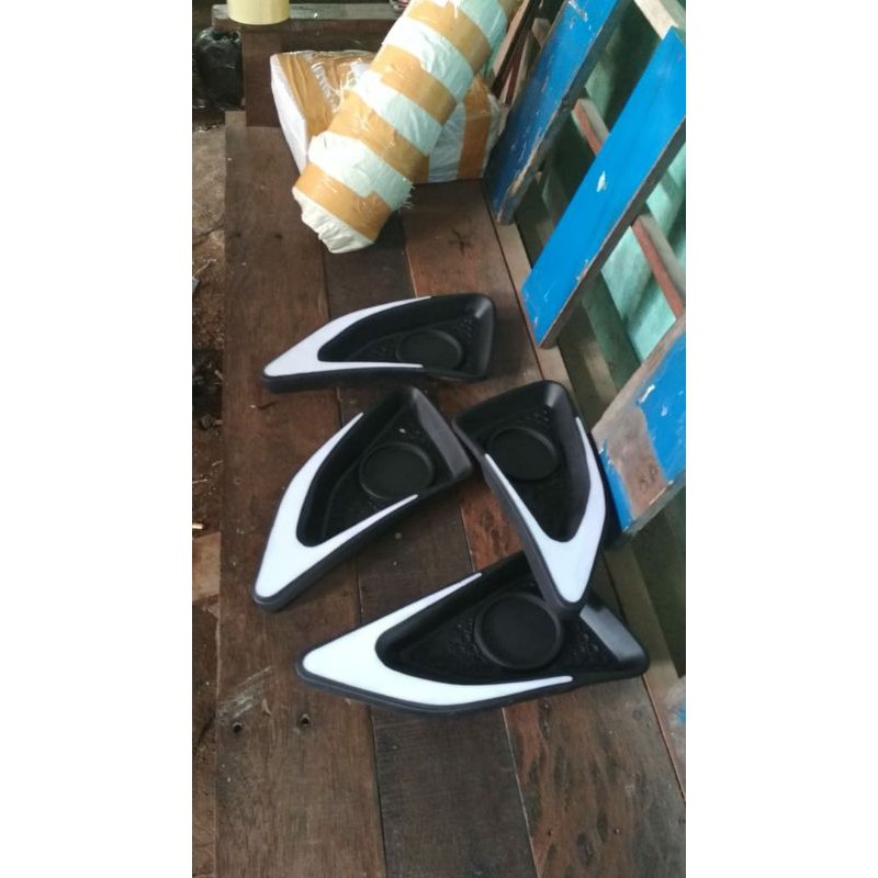 Foglam Garnis Jet Bus KW / lampu kabut