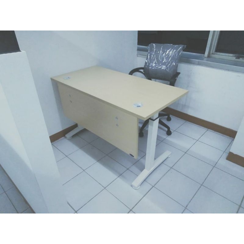 Meja Kantor Meja Kerja INDACHI DD150CT 150x75x75 cm Molek Furniture