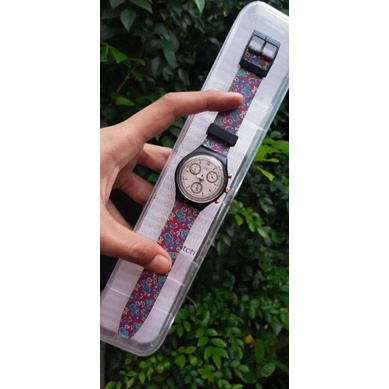 swatch chrono plastic batik