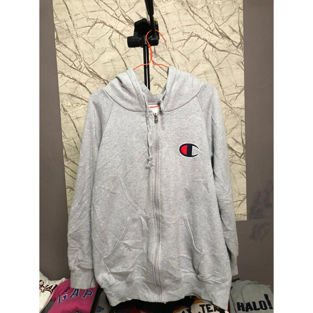 HODIE CHAMPION SECOND