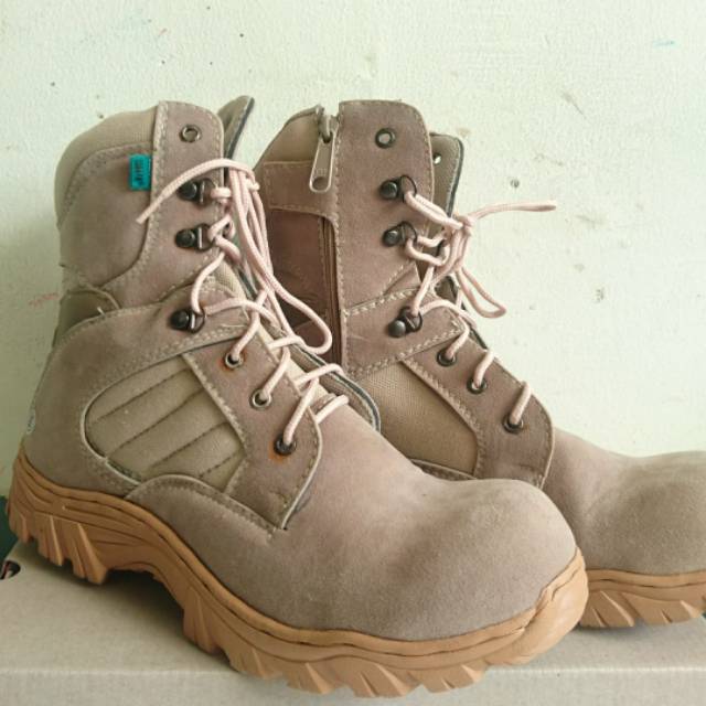 SEPATU BOOTS TACTIKAL LODAYA