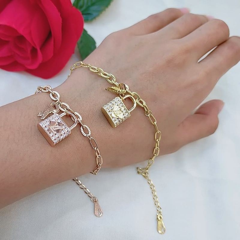 Gelang rantai gembok lv gold silver