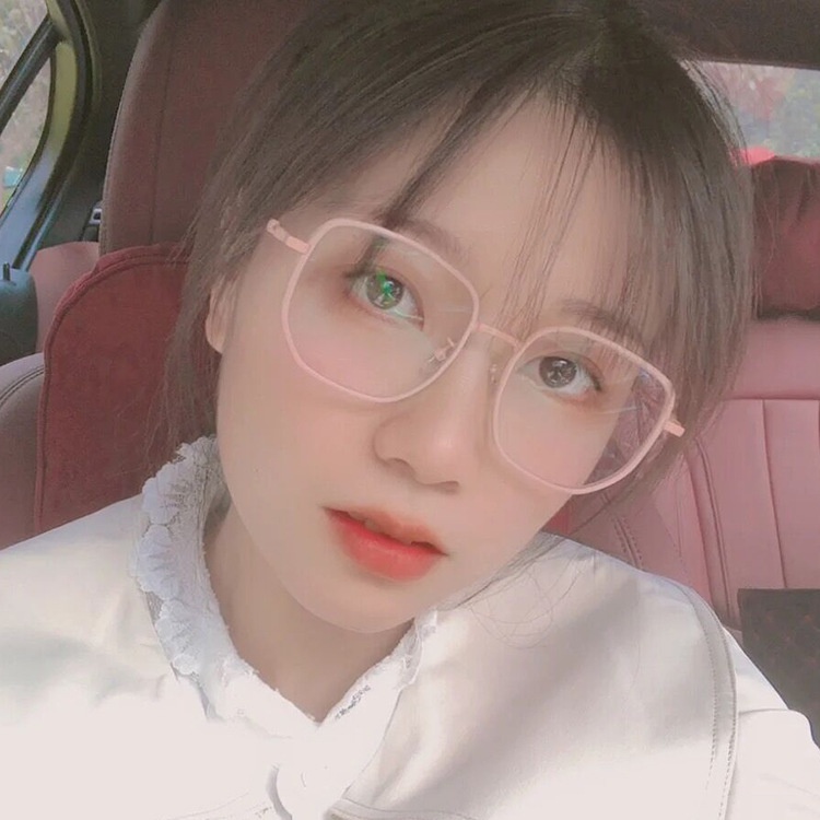 kacamata cewek terbaru 2022 TikTok Kacamata gaya Wanita Anti-Radiasi Bingkai Persegi Korea Fashion Retro import Murah Kotak kacamata gratis